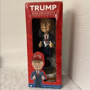 DONALD TRUMP ‘16 LIMITED EDITION MAKE AMERICA GREAT AGAIN BOBBLEHEAD NIB